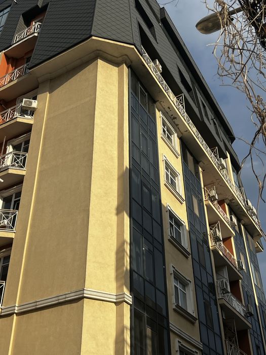 Сдам квартиру с балконом у моря ,1к посуточно в клубном доме,хозяин