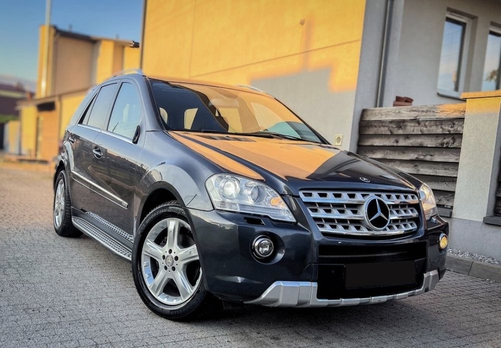 Продается Mercedes-Benz ML 320 CDI, 2010 год выпуска