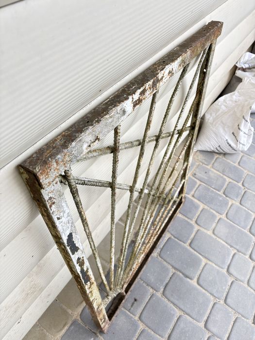 Решiтка на вікна та двері металеві сходи