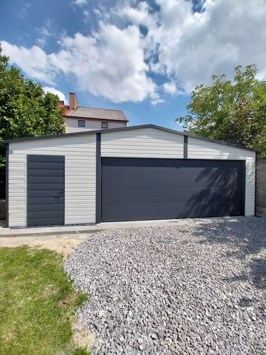 Garaż blaszany biały 6x5,8m nowoczesny brama segmentowa blachodachówka