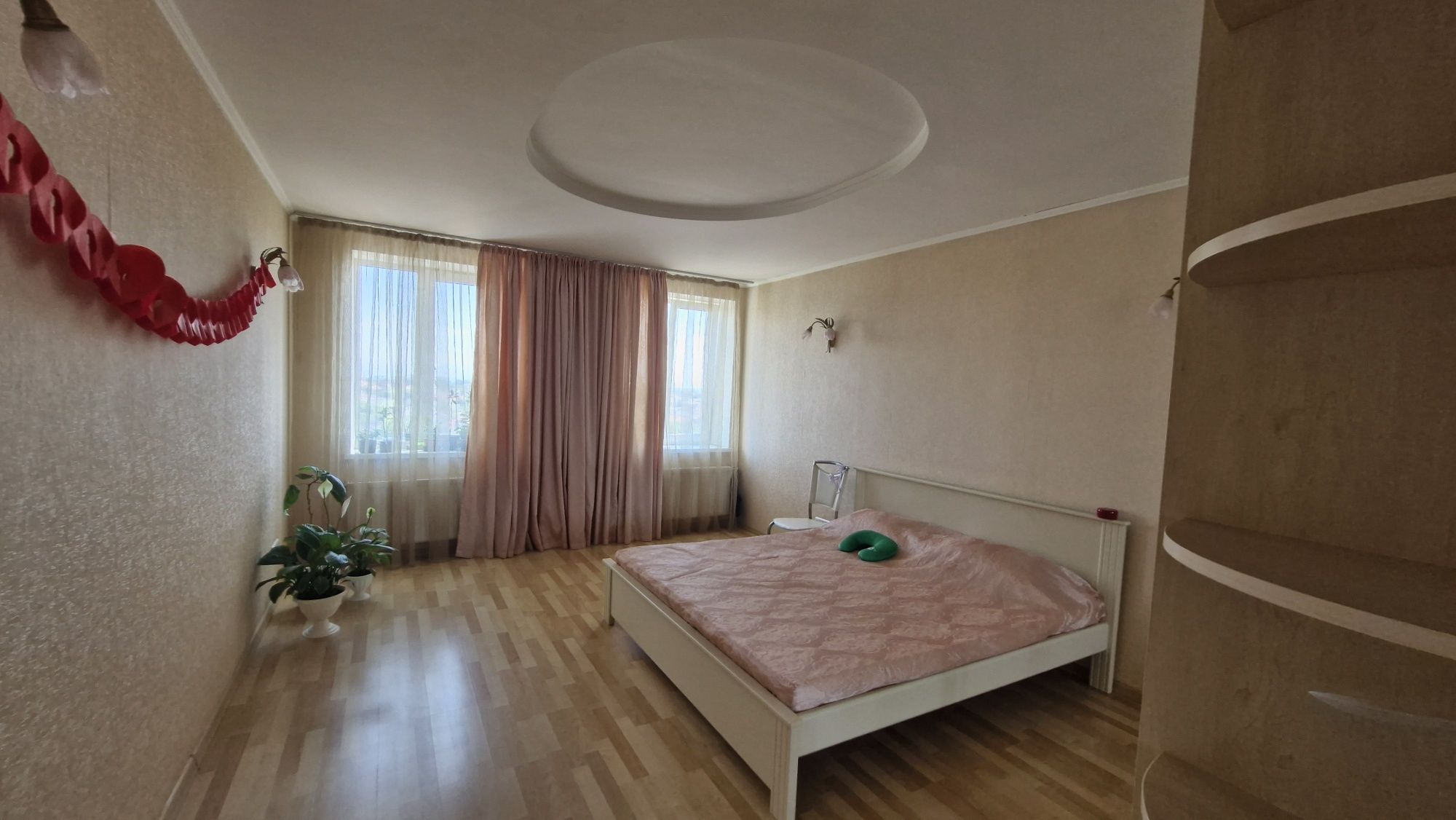 Продам квартиру  73 м3 на Вузовском дом 2007 г.п. (кирпичный дом)