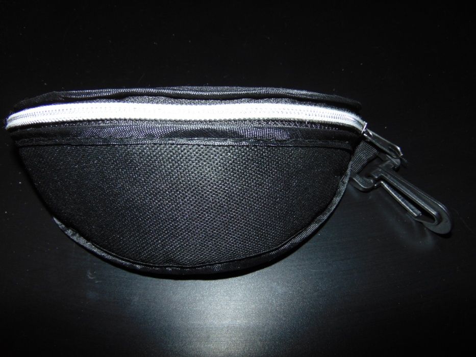 Estojo de Óculos de Sol com 3 pares de lentes amovíveis NOVO