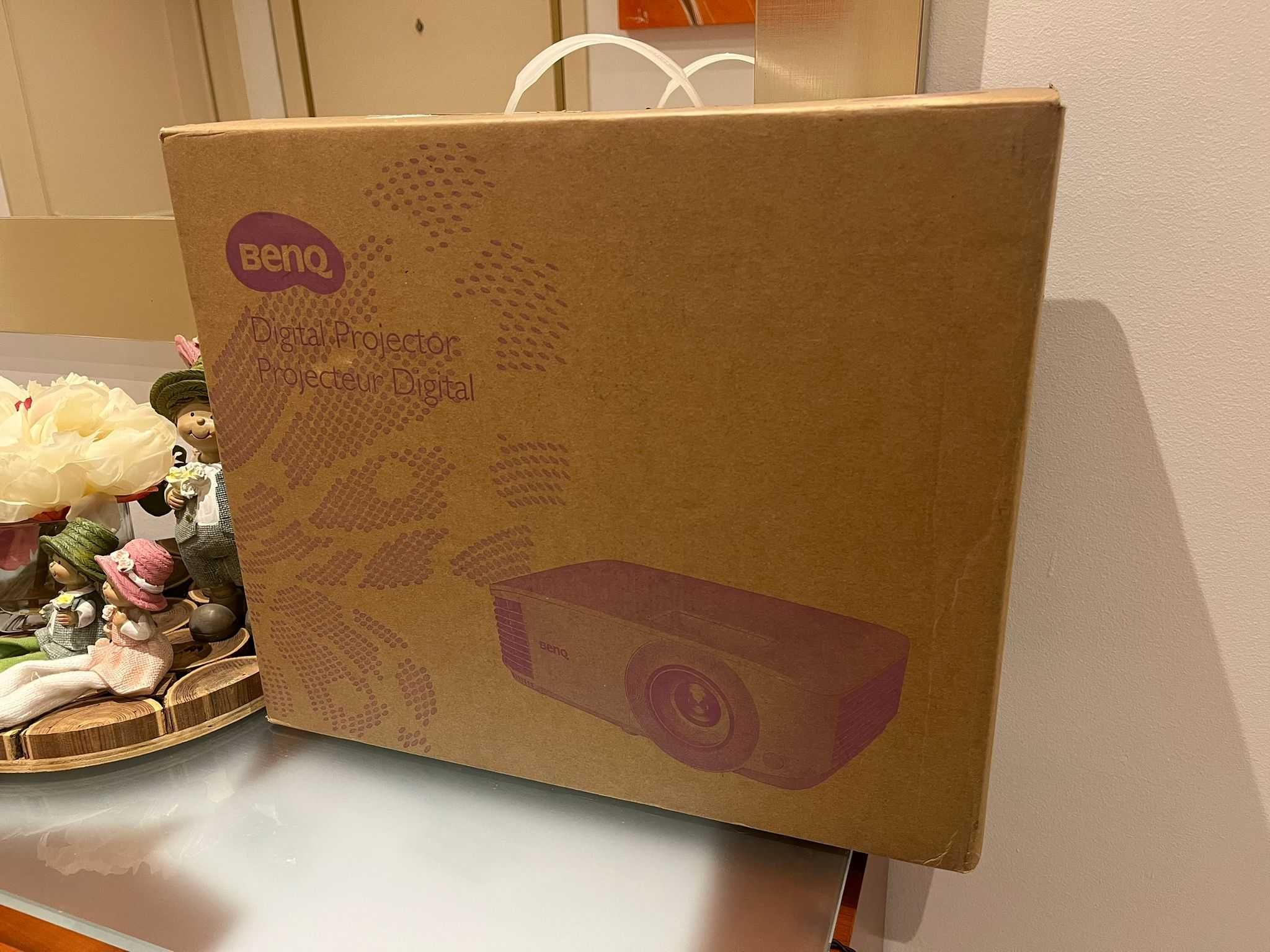 [NOVO] Projetor BENQ MH733