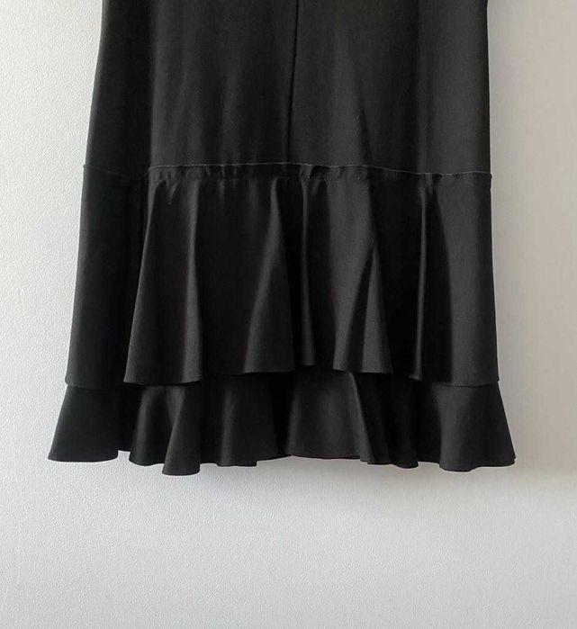 Next sukienka czarna dołem falbana duża 18 biurowa wizytowa