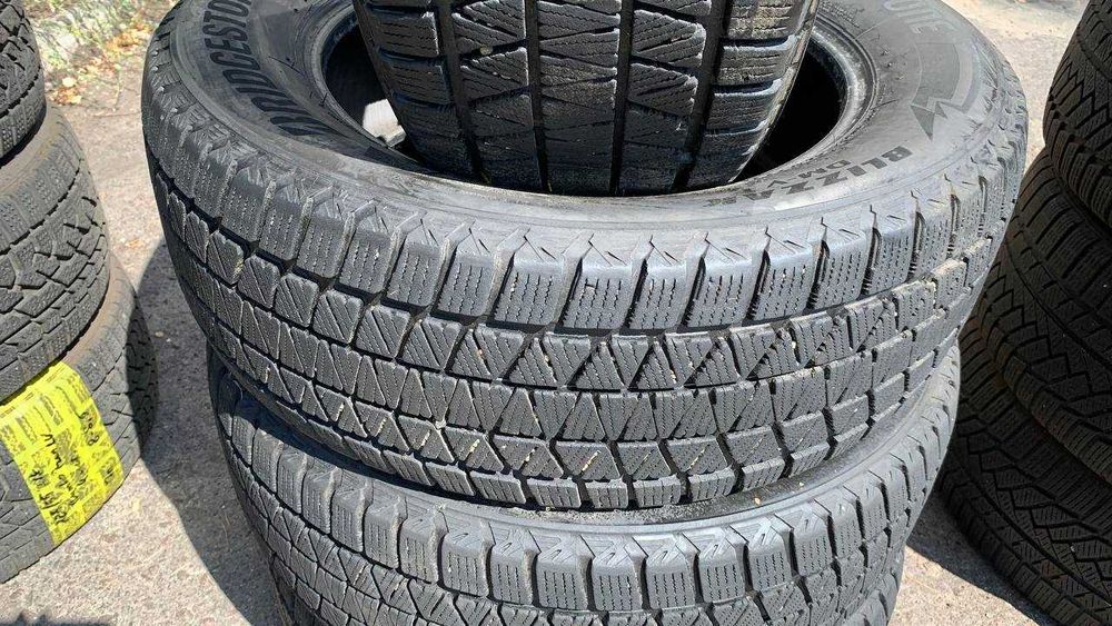 245/60 R18 105S Bridgestone Blizzak DM-V3, зимова, комплект
