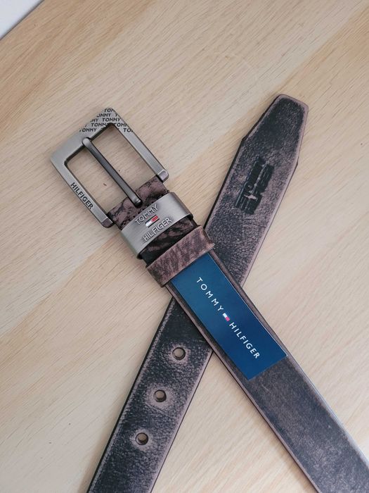 Brązowy męski skórzany pasek Tommy 130 cm