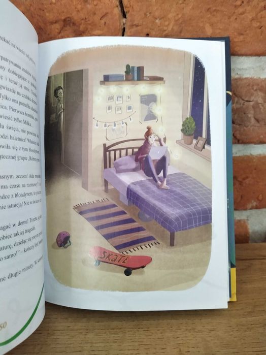 Pięć choinek, w tym jedna kradziona. Opowieść świąteczna.