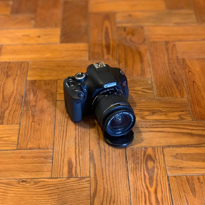 Camera Canon EOS Rebel T3i