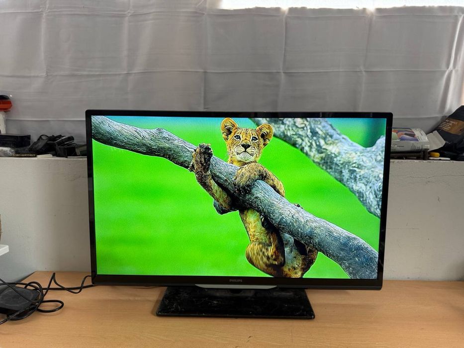 Телевізор Philips 39” Full HD