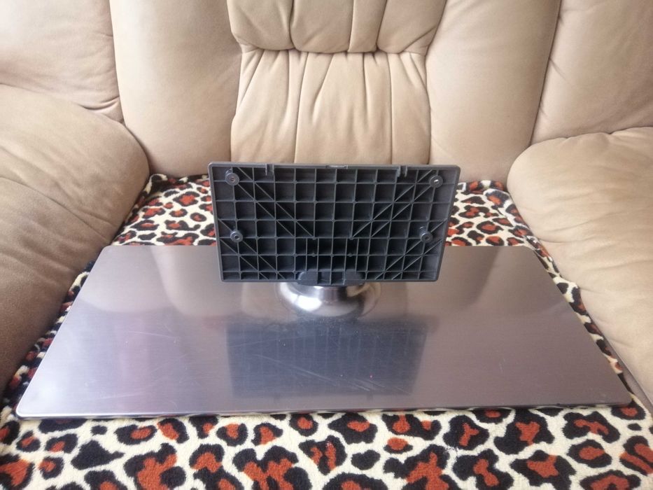 Продам подставка под телевизор