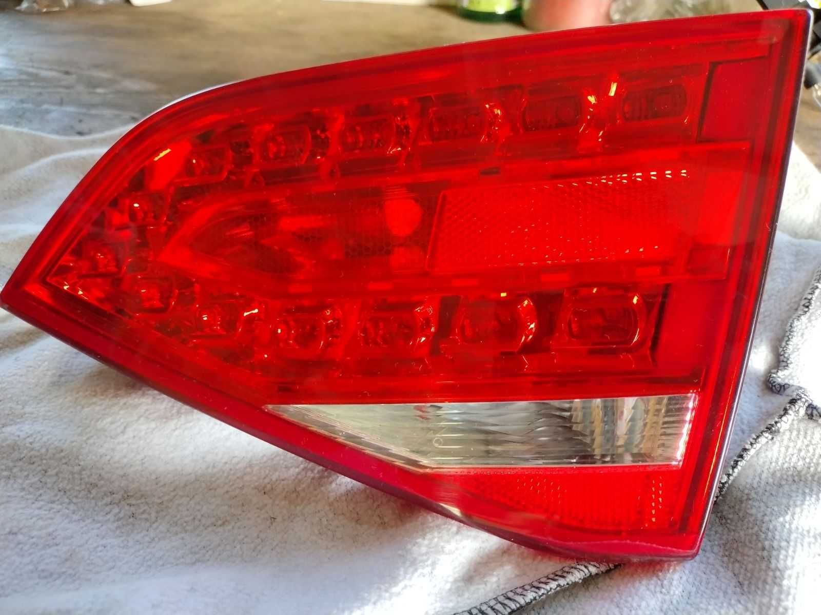 Audi A4 B8 sedan lampa tylna prawa klapy LED - sprawna