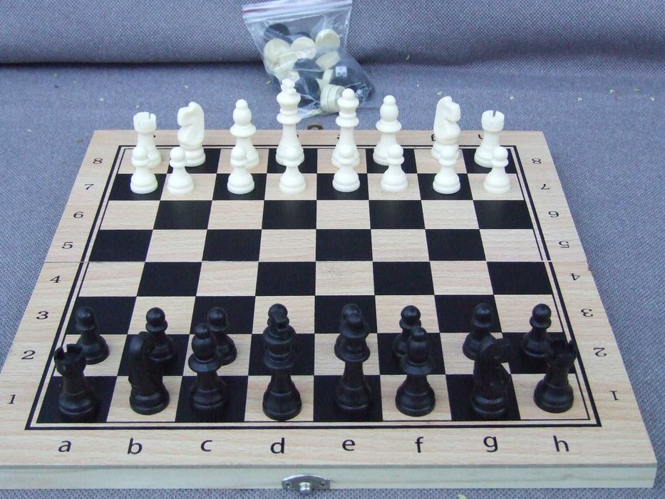 Настольная игра Нарды/шахматы/шашки/детский набор 3 в 1/шахи