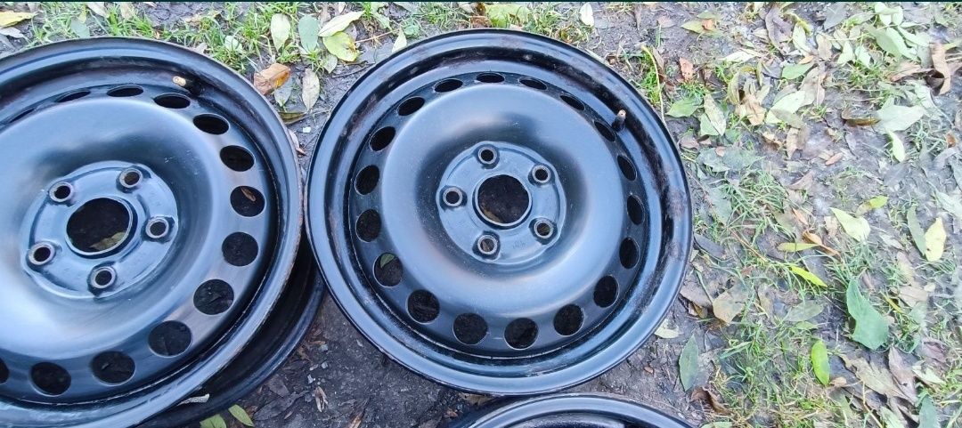 Felgi stalowe VW seat skoda 15 cali 5x112 ET 47