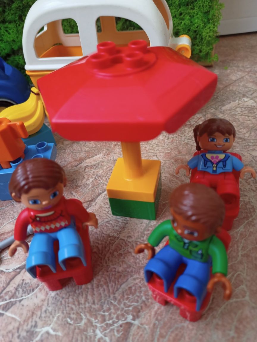 Конструктор LEGO DUPLO Отдых на природе (10602)