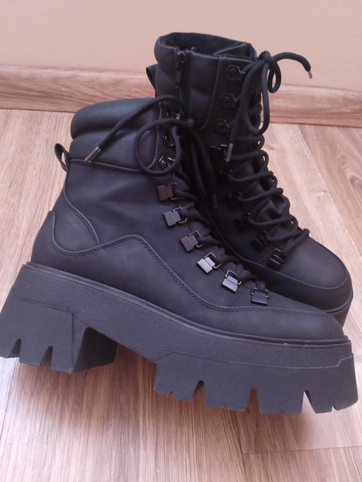 Buty zimowe rozmiar 39 nowe