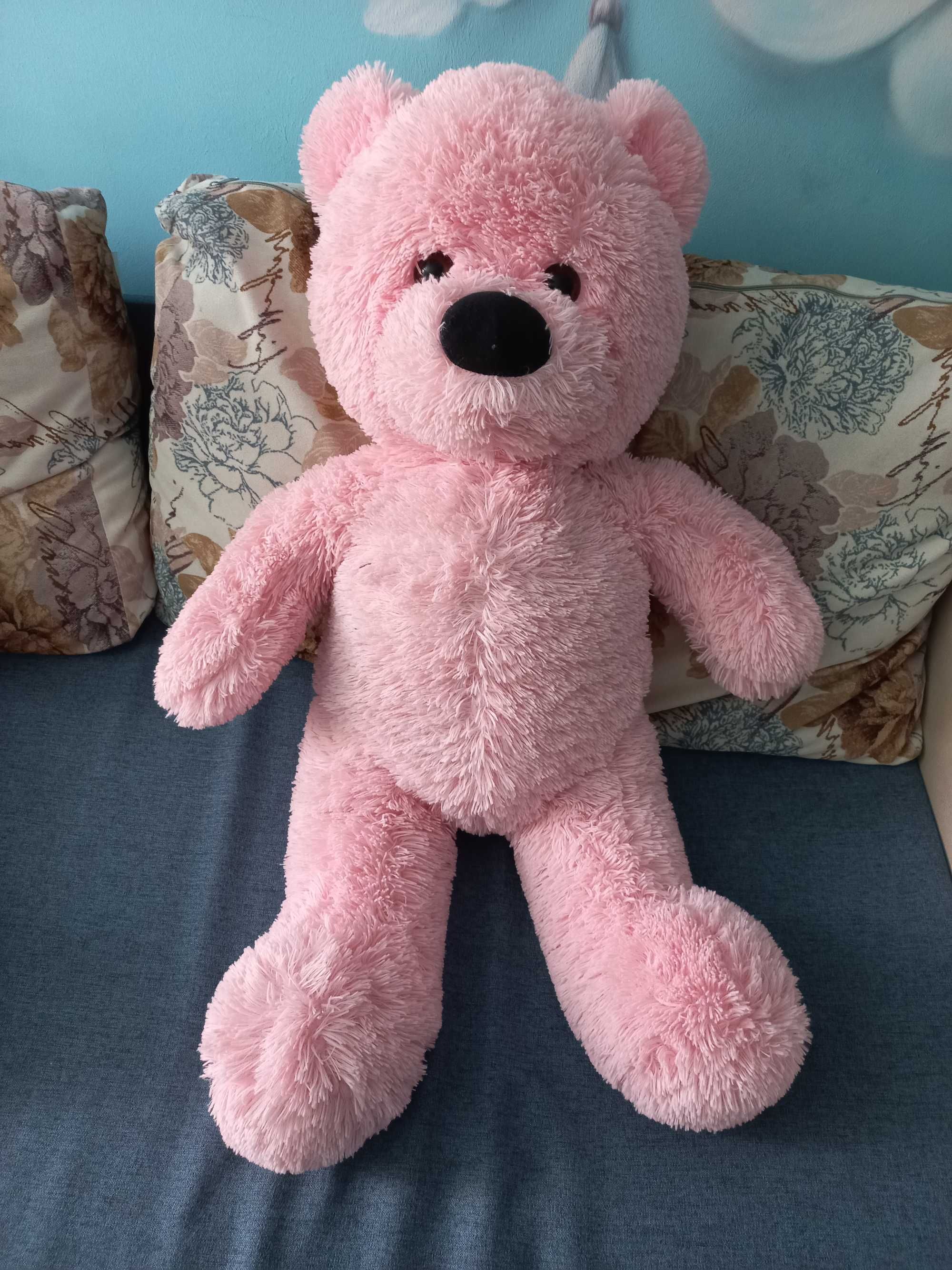 Большой розовый медведь плюшевый