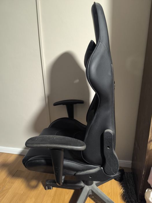 Cadeira jogos como  nova