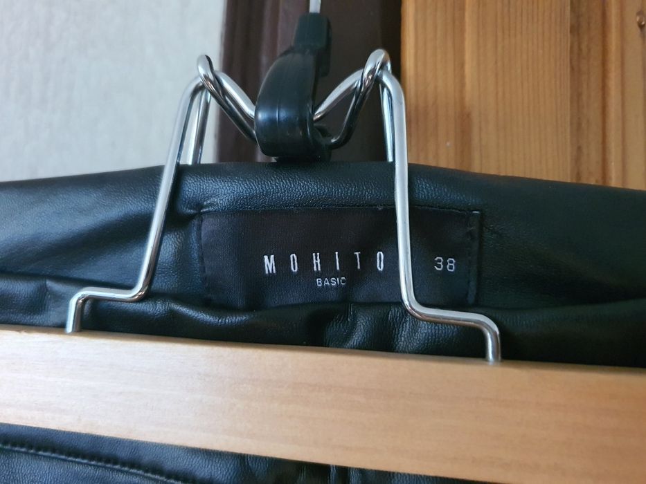 Spodnie eko skóra Mohito