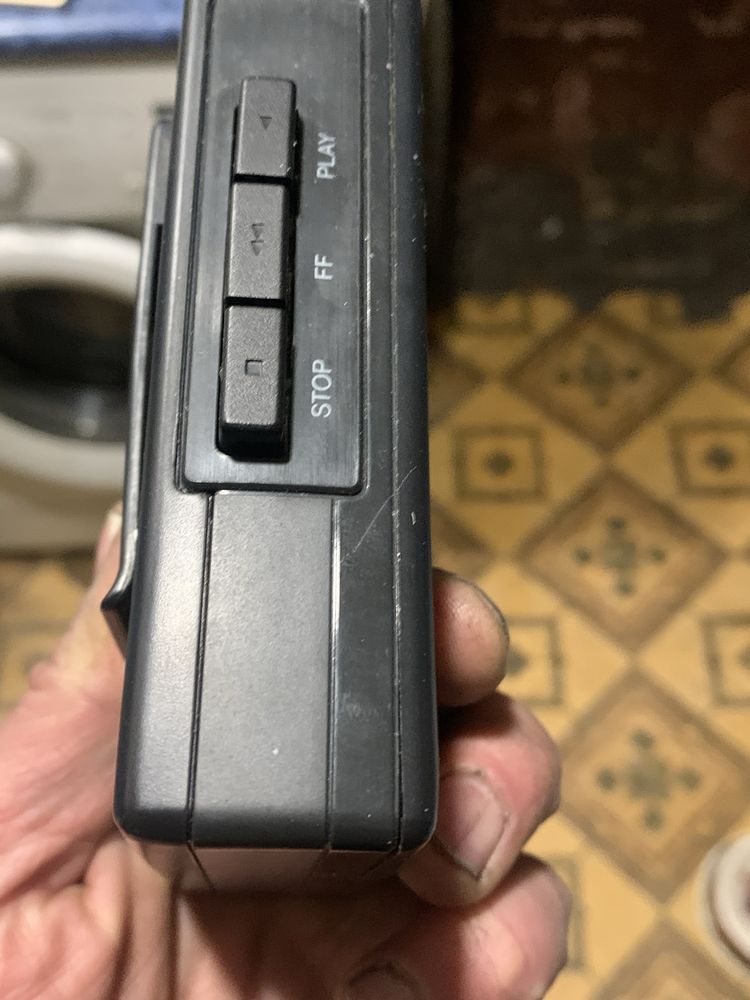 Продам плеир sharp jc-118