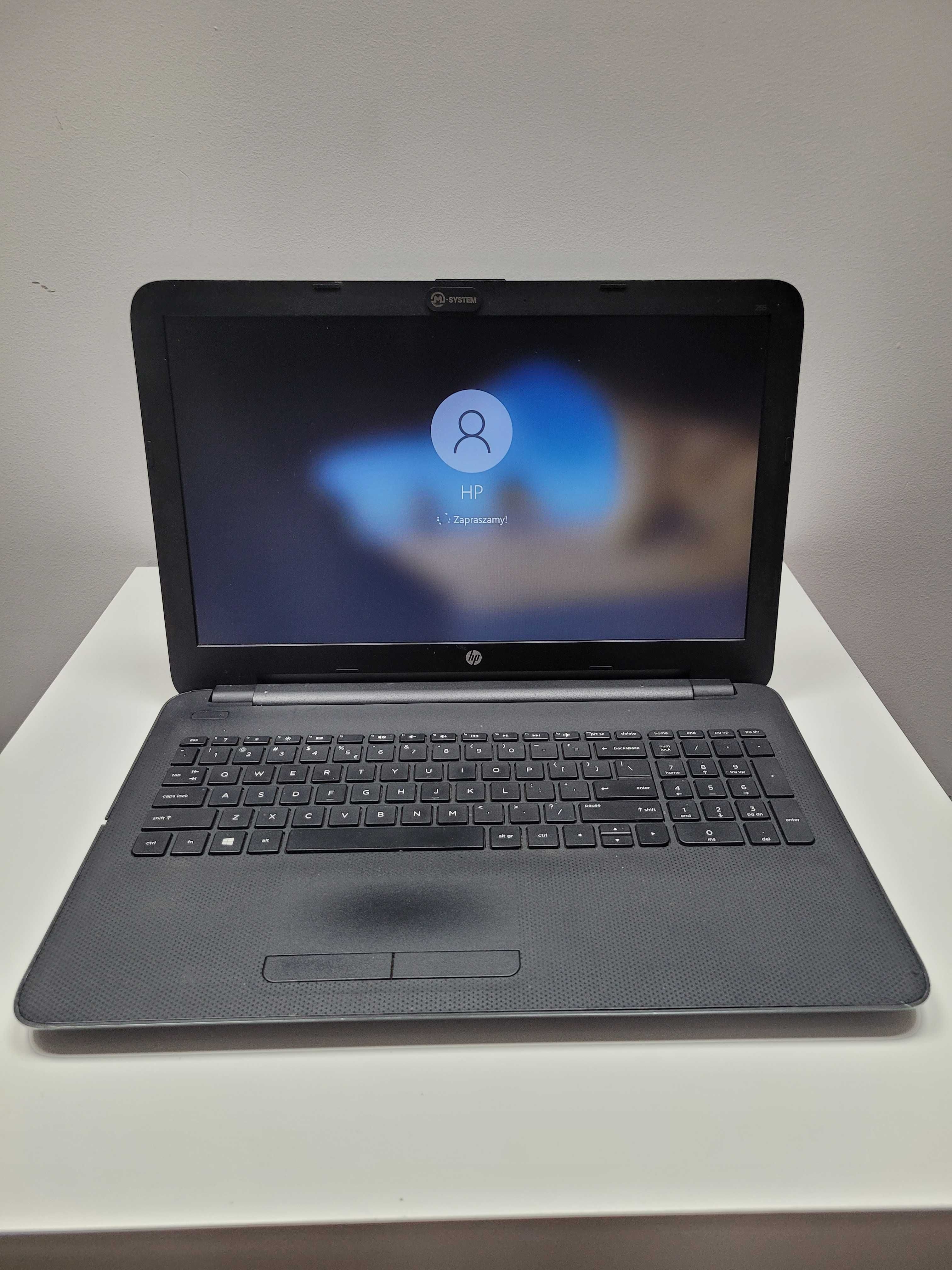 Laptop HP Notebook 255 G4 15,6" AMD 8 GB / 240 GB SSD Win10 Home