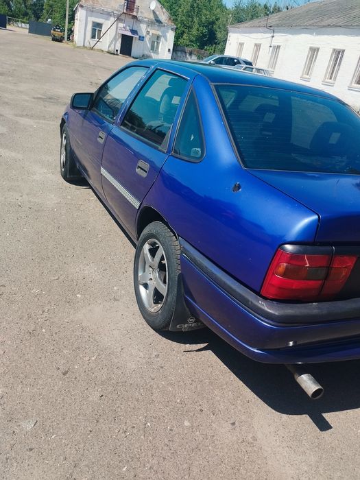 Пролам машину Опель вектор а 95 року