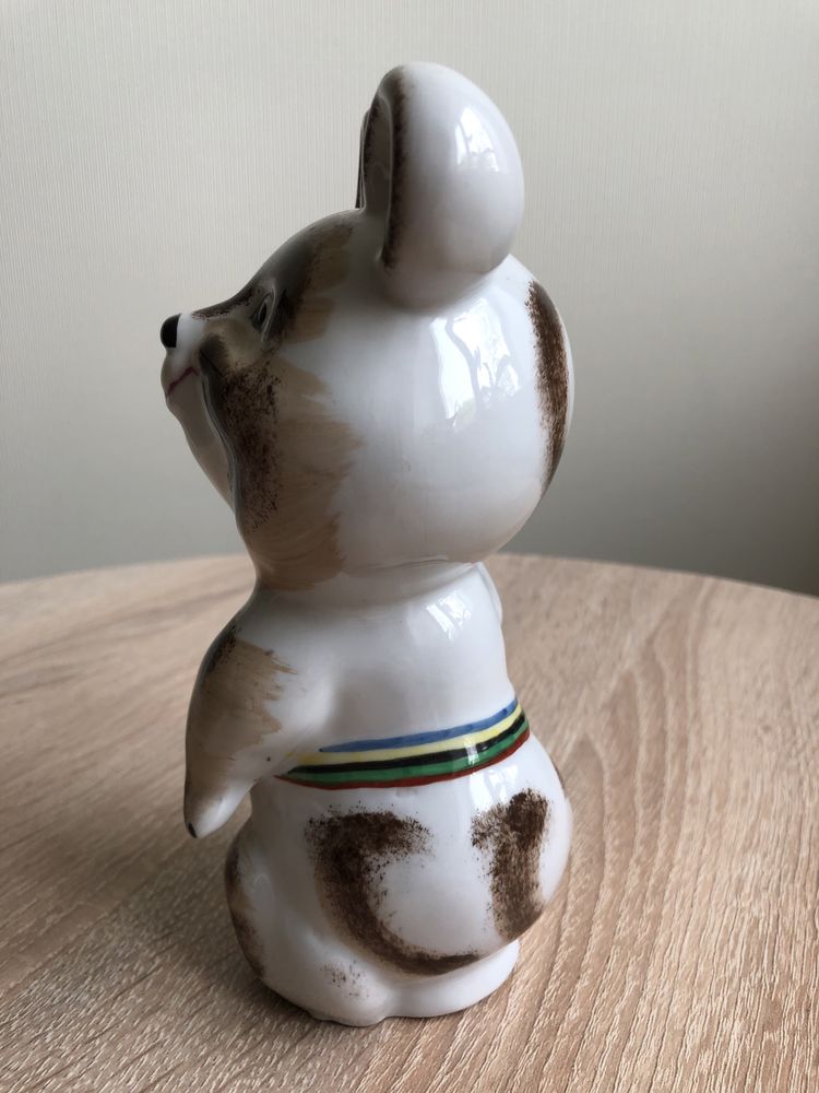 Фарфоровая статуэтка  «Мишка олимпийский» Коростень