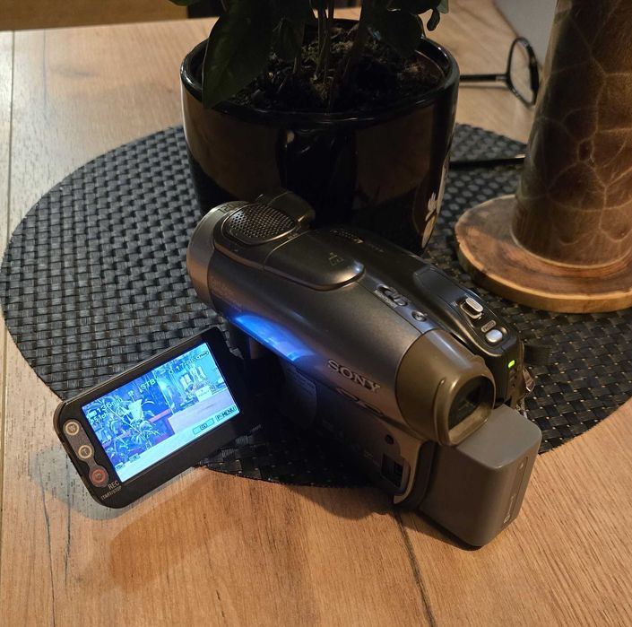 RETRO Kamera Sony Handycam DCR-DVD403E | Carl Zeiss Dźwięk 5.1 Pilot E