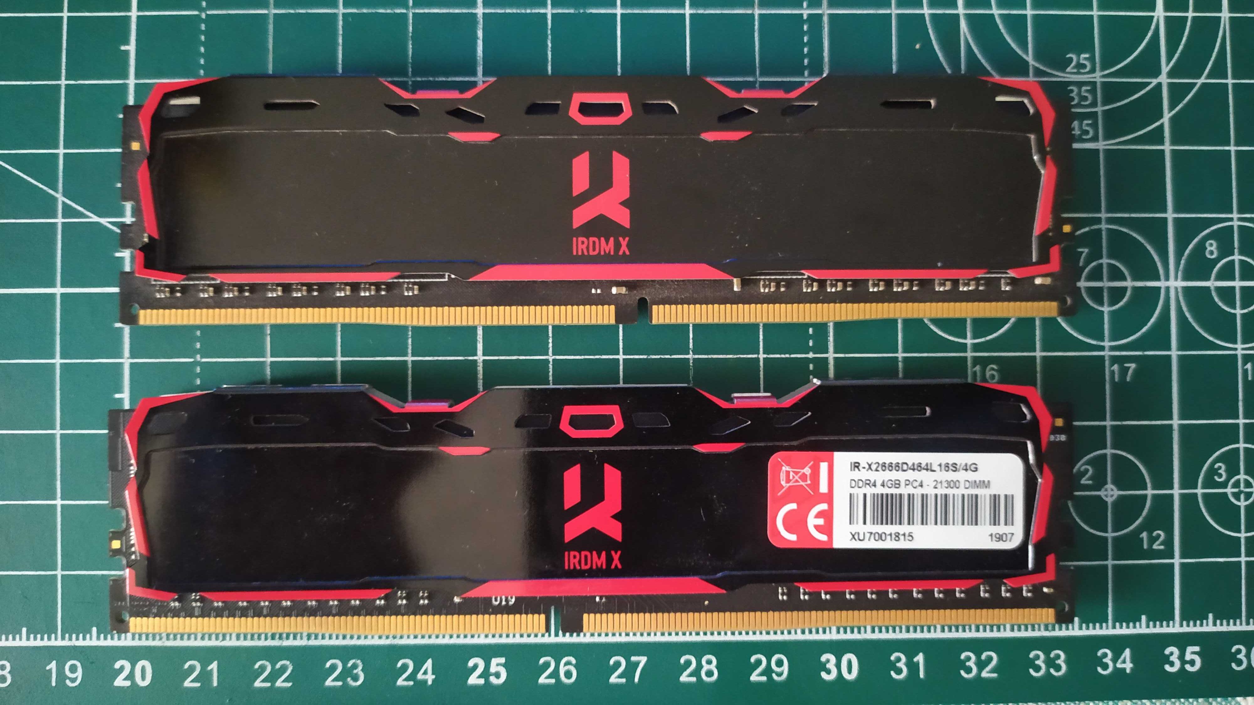 Модуль пам`ятi DDR4 2x4GB/2666 GOODRAM Iridium X Black