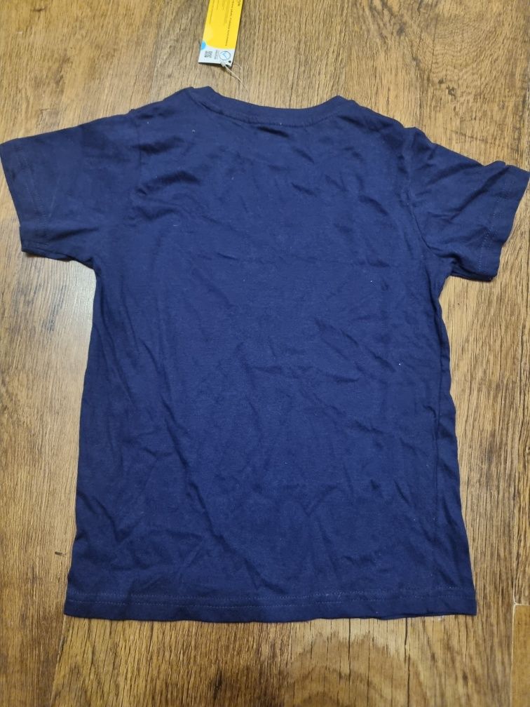 Koszulka t-shirt r.134 NOWA