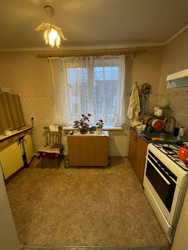 Продам пол дома на Победе