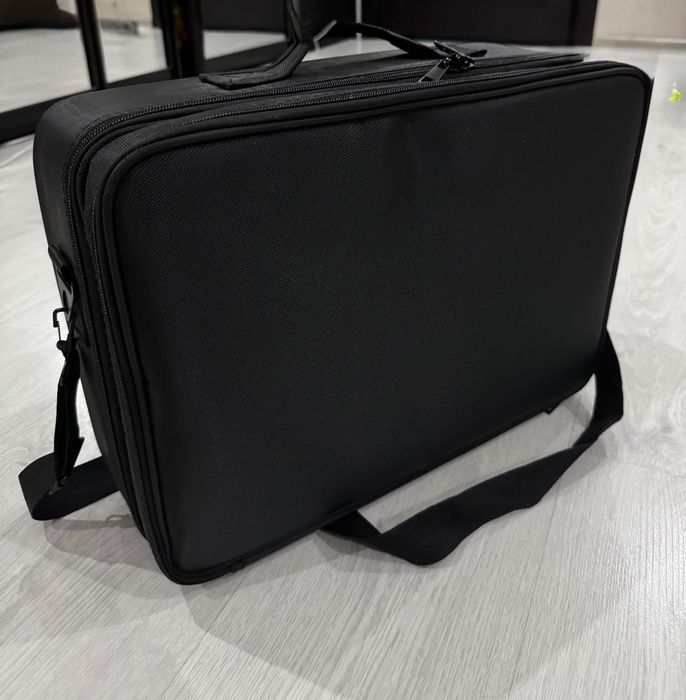 Професійна валіза для косметики