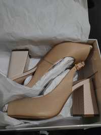 Loretta Vitale buty r 39 skóra Almond sandały wysokie beżowe