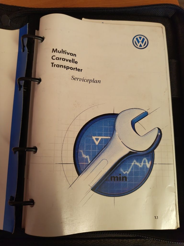 Volkswagen Transporter Caravelle T4 2,5 TDI 6 osobowy Klimatyzacja Hak