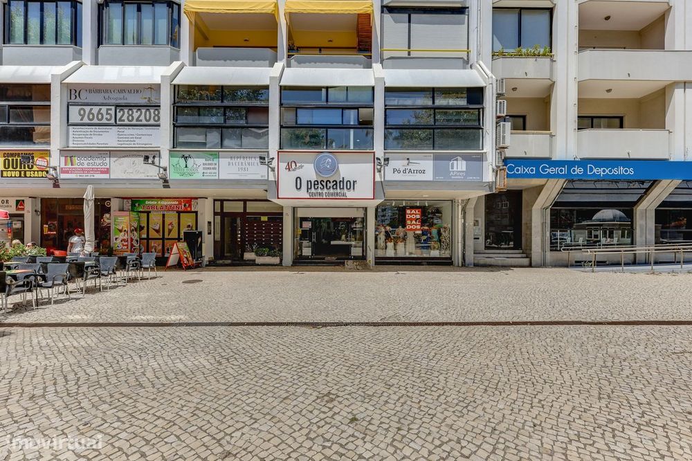 Espaço comercial para venda no Centro Comercial "O Pescador" – Costa d
