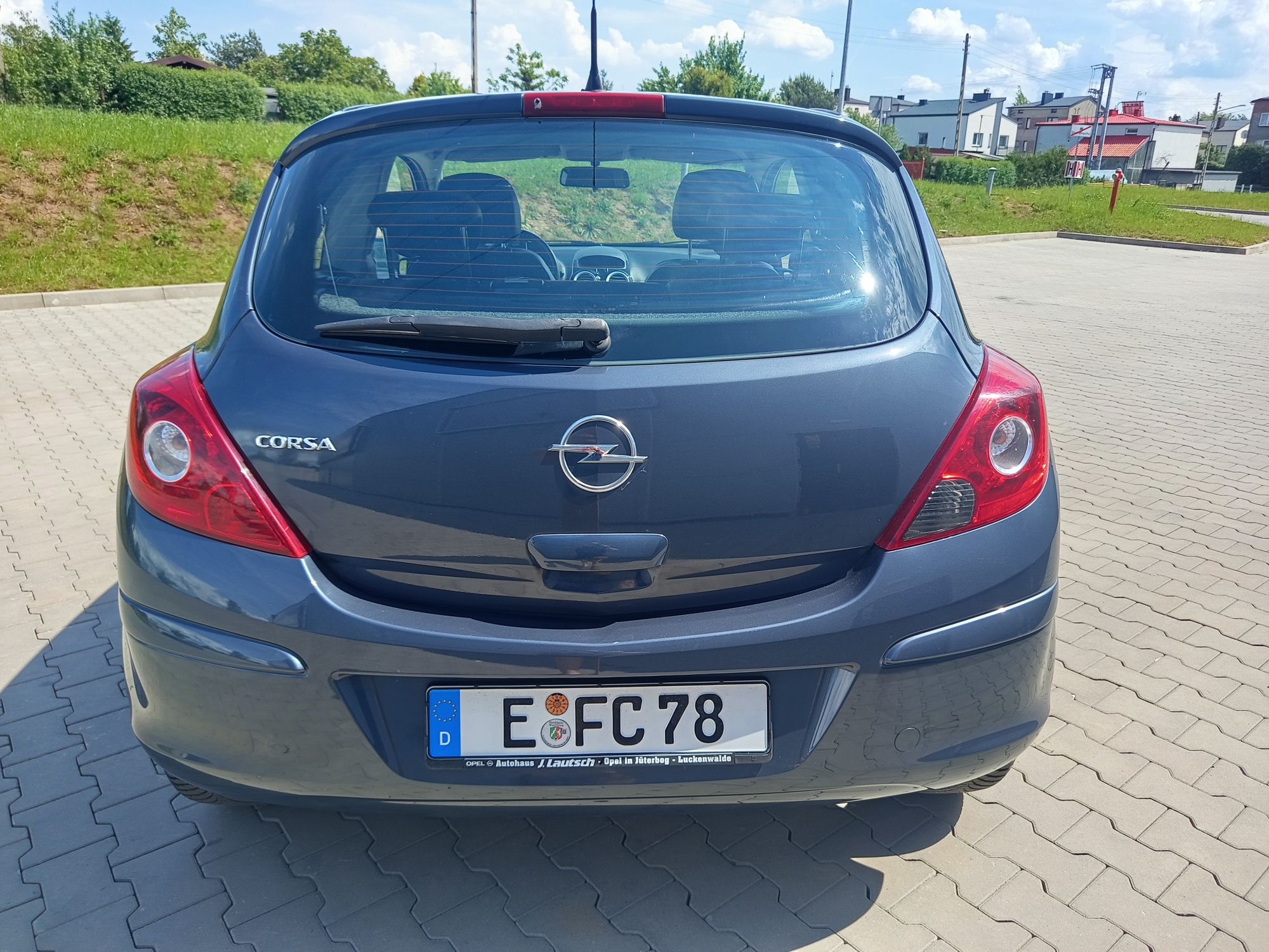 Opel Corsa D 2010 rok 1.4 Benzynka