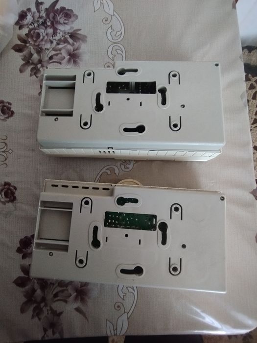 Термостат Junkers TR 100 , TR 200