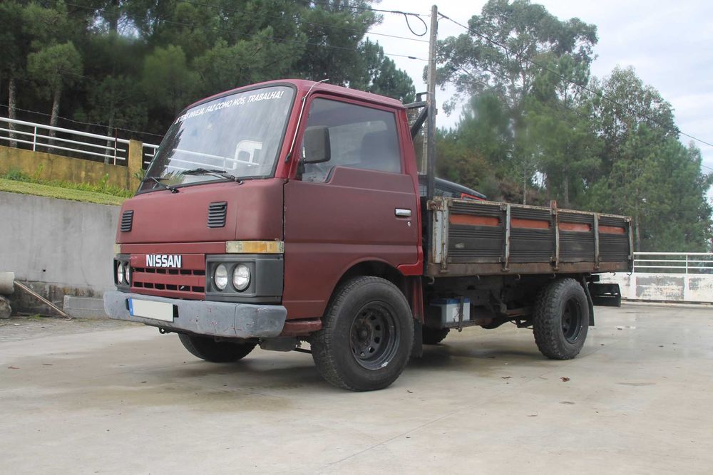 Nissan Cabstar 2500 rodado simples