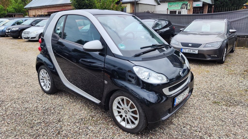 Smart Fortwo 2011 rok najbogatsze wyposażenie