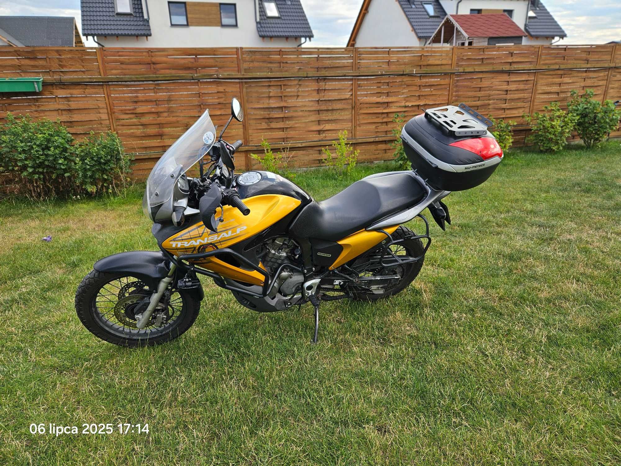 Honda Transalp 700