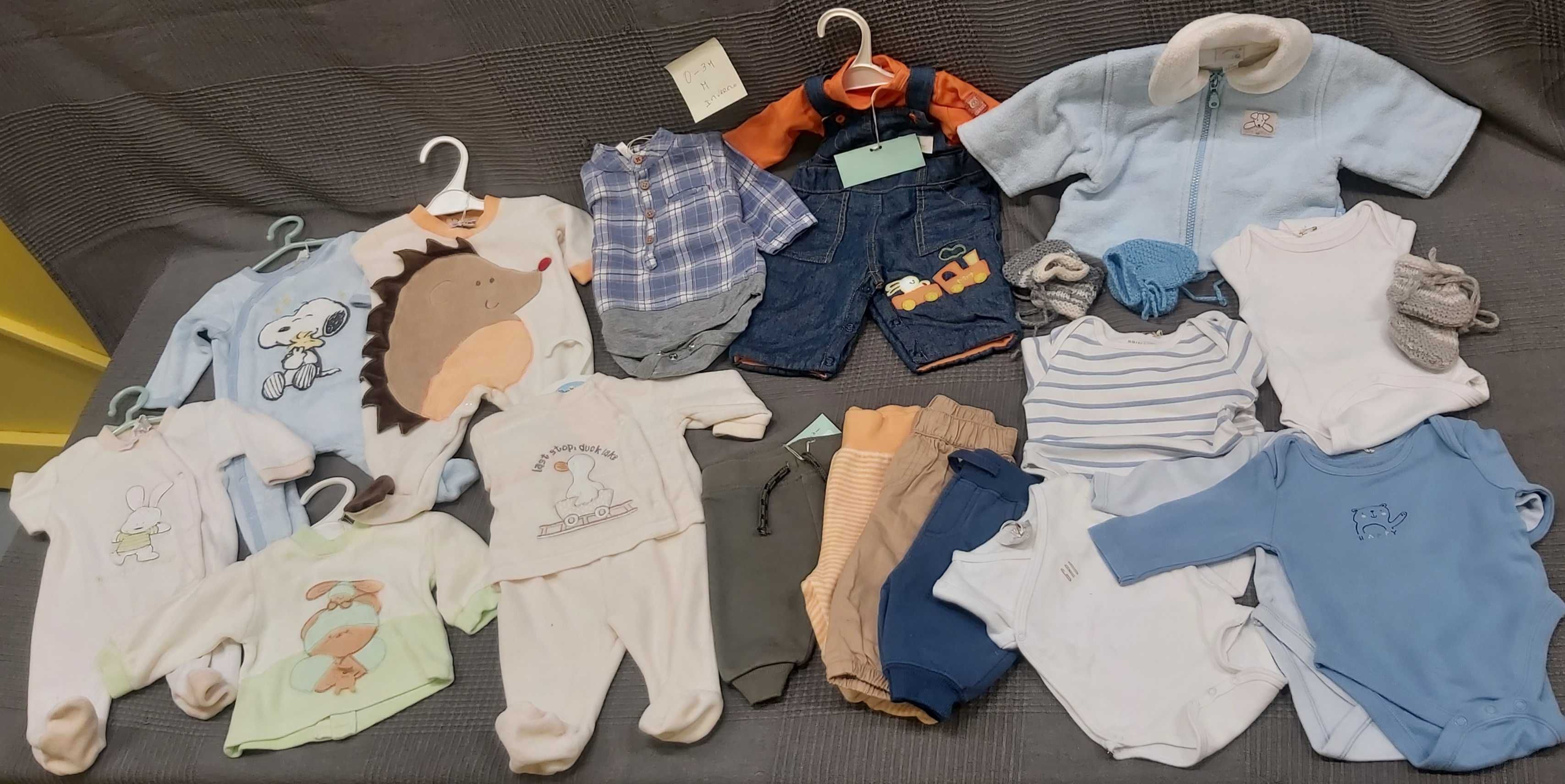 LOTES DE ROUPA 2a MÃO EM BOM ESTADO DE BÉBÉ