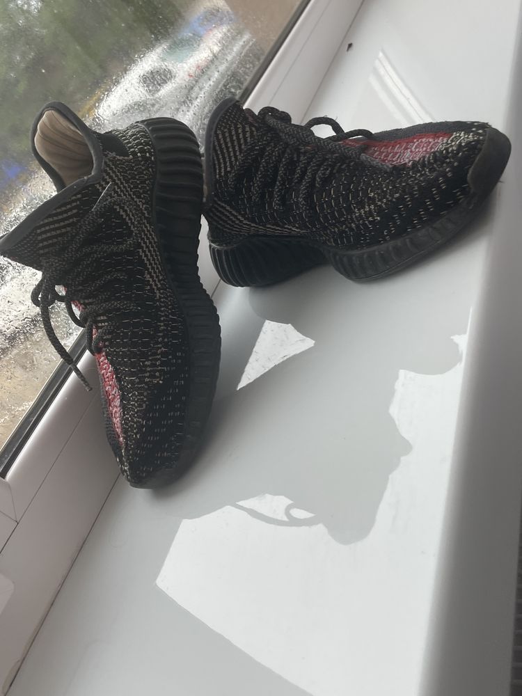 Yezzy Boost 350 v2 Yecheil Reflecricve