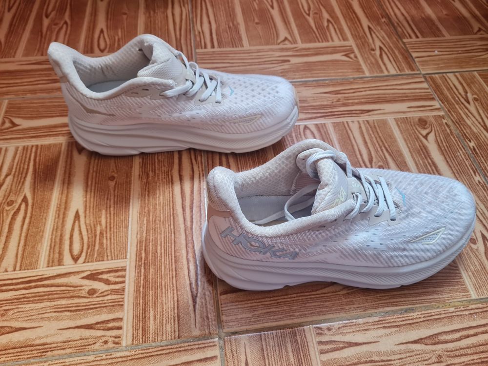 Hoka Clifton 9 beje 38