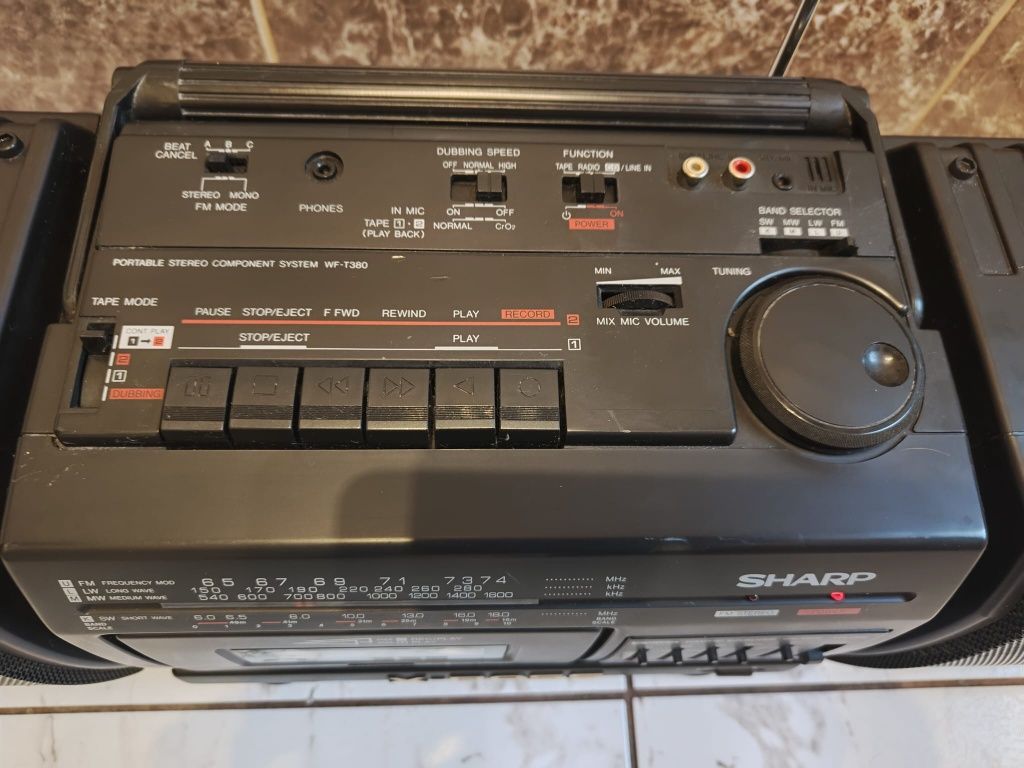 Bumbox Sharp WF-T380 ht