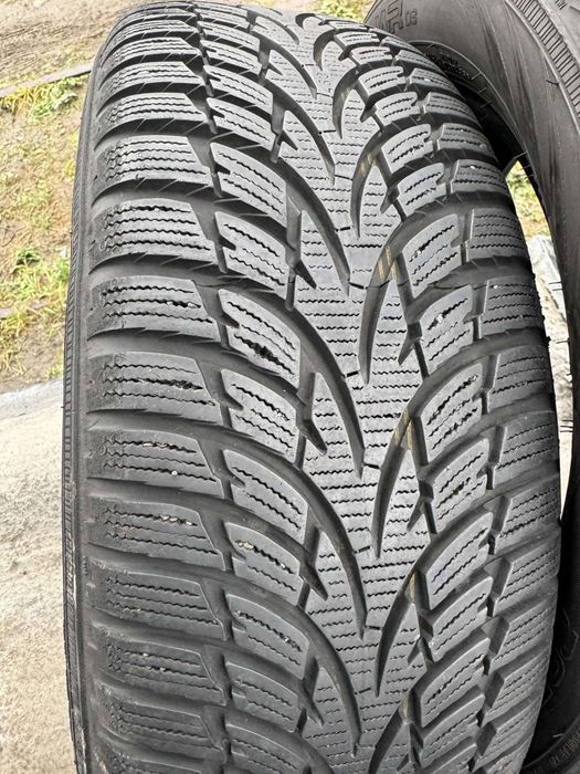 Зимові шини Nokian 205/55 R16