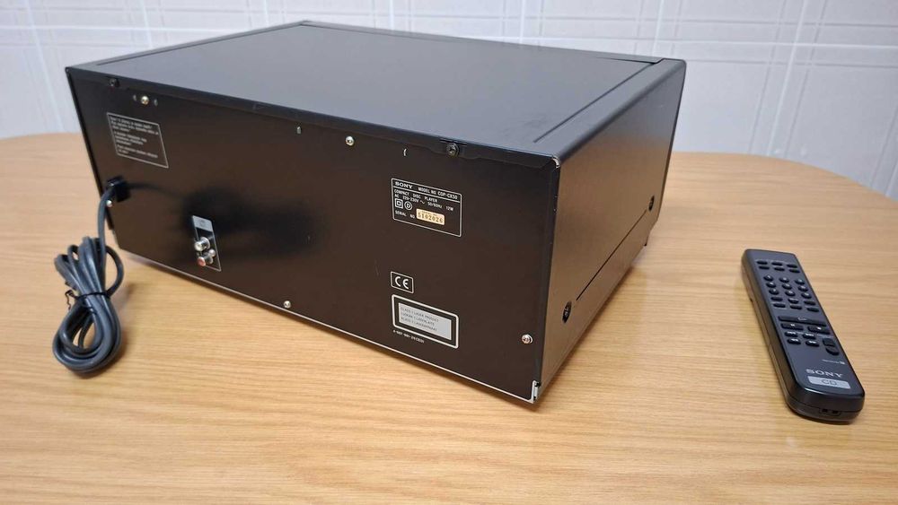 Sony CDP-CX50 50+1 disco, CD com controlo remoto