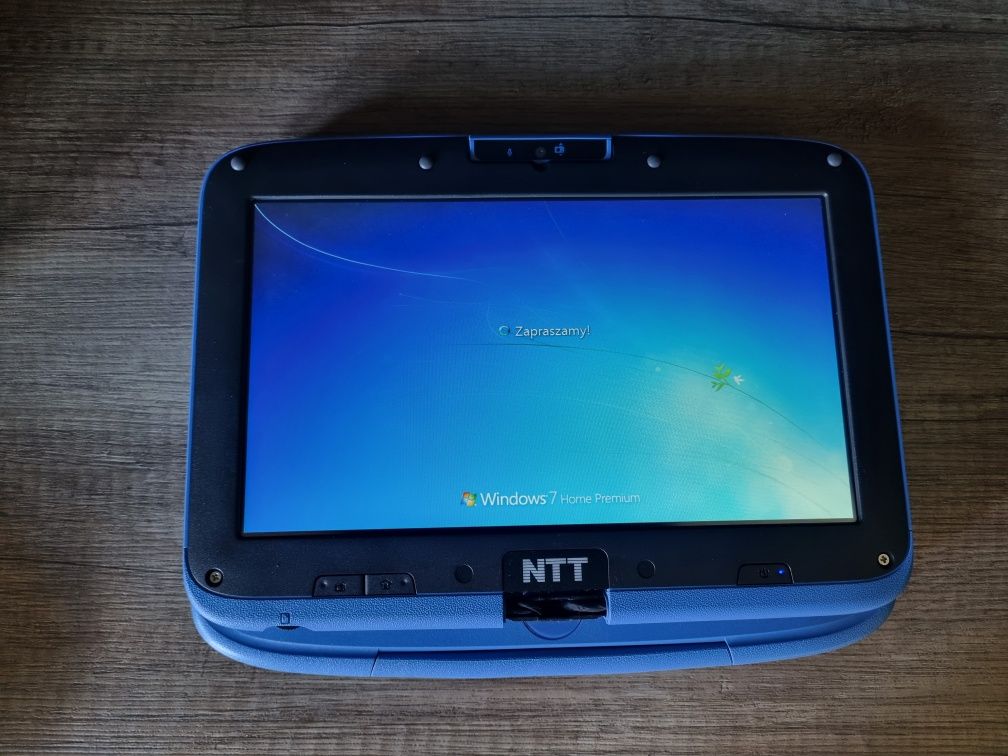 Komputer tablet laptop NTT