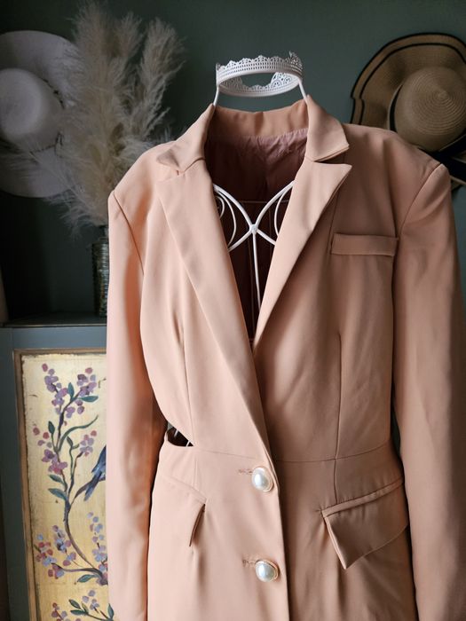 Sukienka damska Marynarka Mini beżowa Wycięcia Cut Out Perełki M 38 Bu