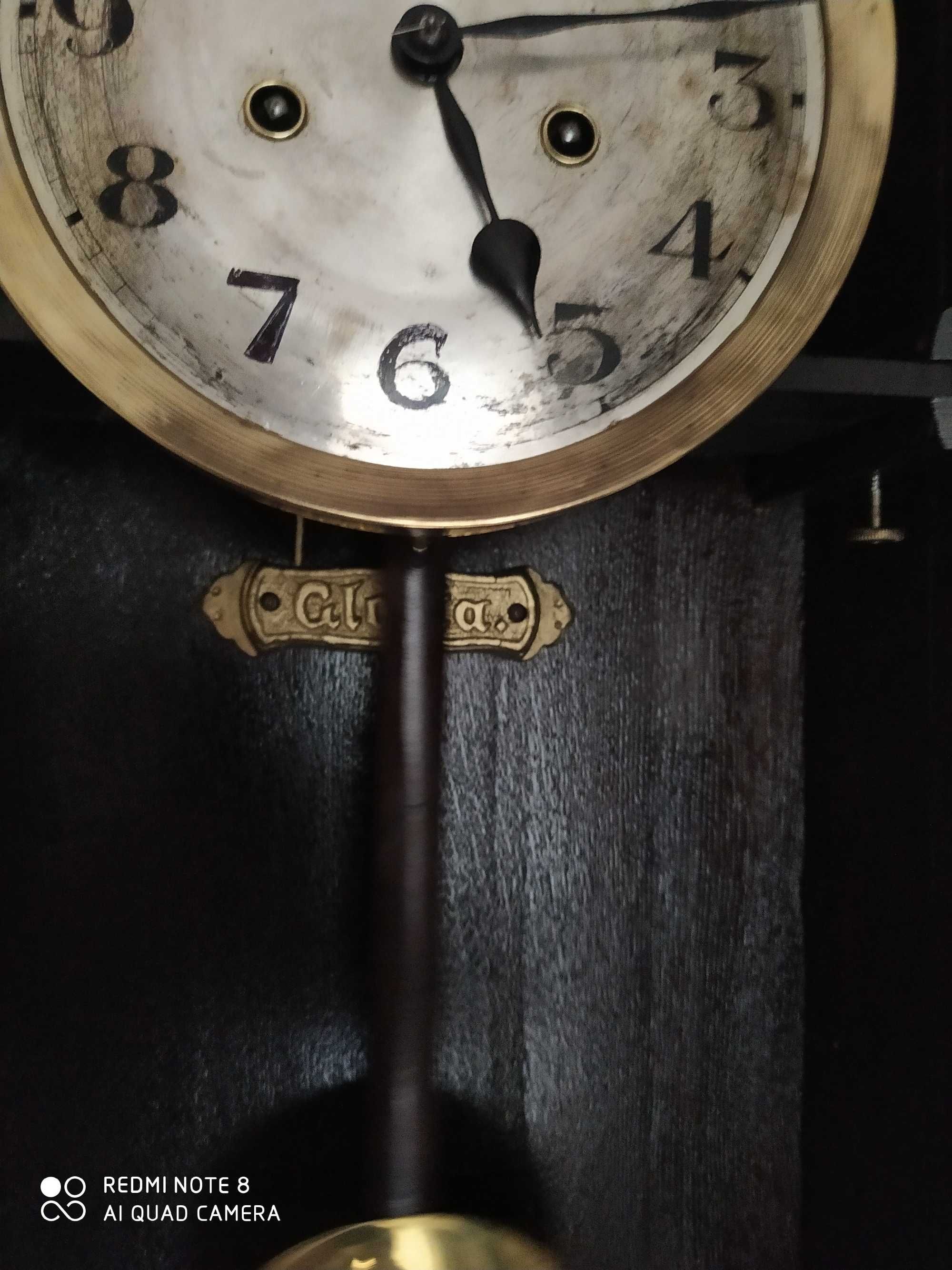 Zegar wiszący marki Gustav Becker z  mechanizmem P48