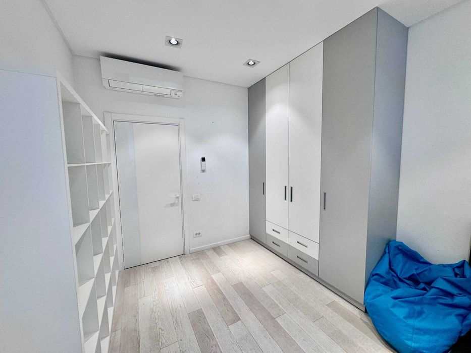 Роскошная 3-спальная квартира в Одессе! Цена снижена!