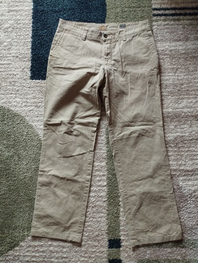 Spodnie męskie jasne beżowe camel active